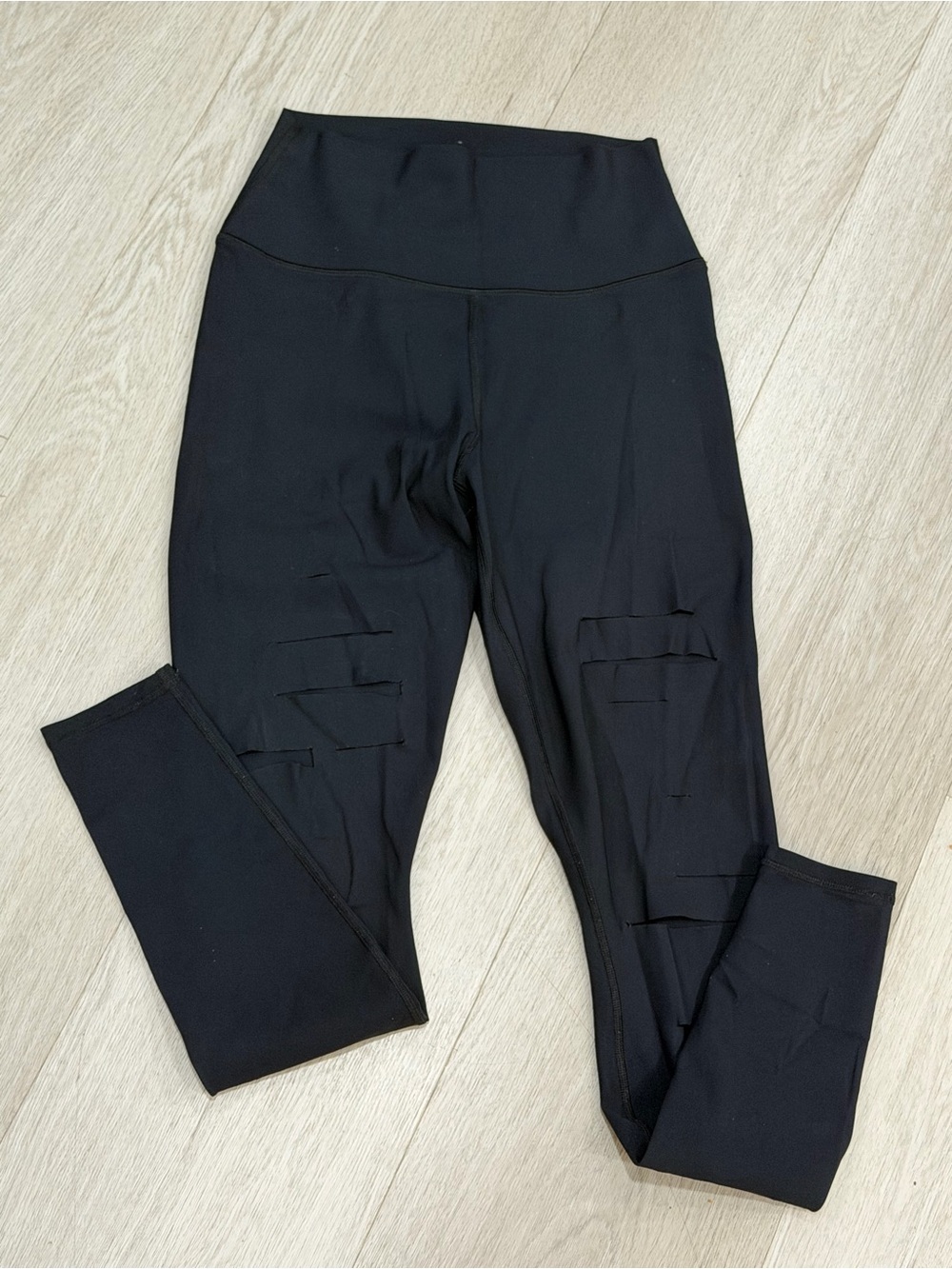 ALO Yoga Black High Waist Distressed Ripped Leggings | Women’s Small